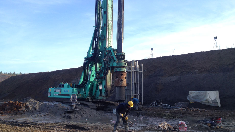 Bursa Orhaneli Intersecting Piles Project